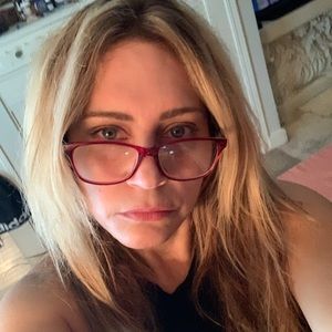 Meet your Posher, Meredith